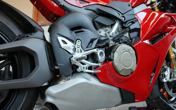 2025 Ducati Panigale V4 S
