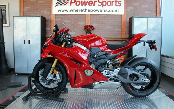 2025 Ducati Panigale V4 S