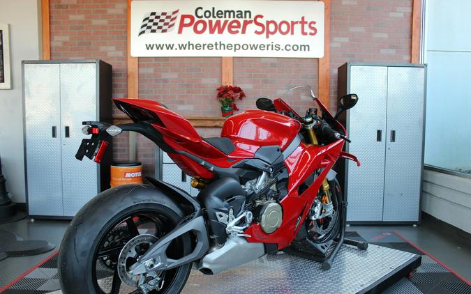 2025 Ducati Panigale V4 S