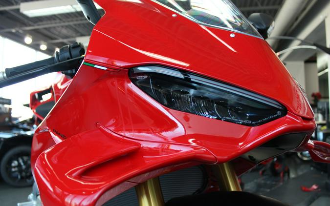 2025 Ducati Panigale V4 S