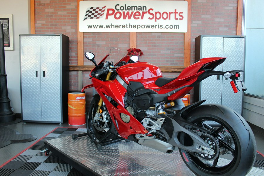 2025 Ducati Panigale V4 S