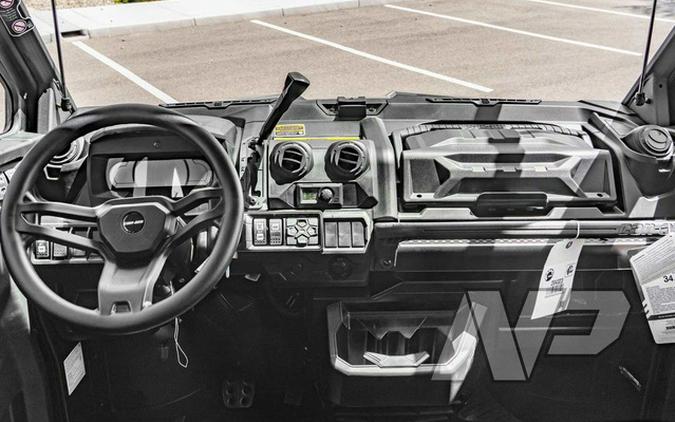 2025 Can-Am Defender MAX Lone Star Cab HD10