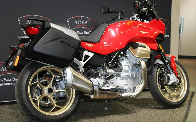 2023 Moto Guzzi V100 Mandello