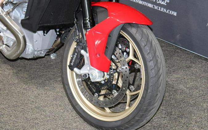2023 Moto Guzzi V100 Mandello