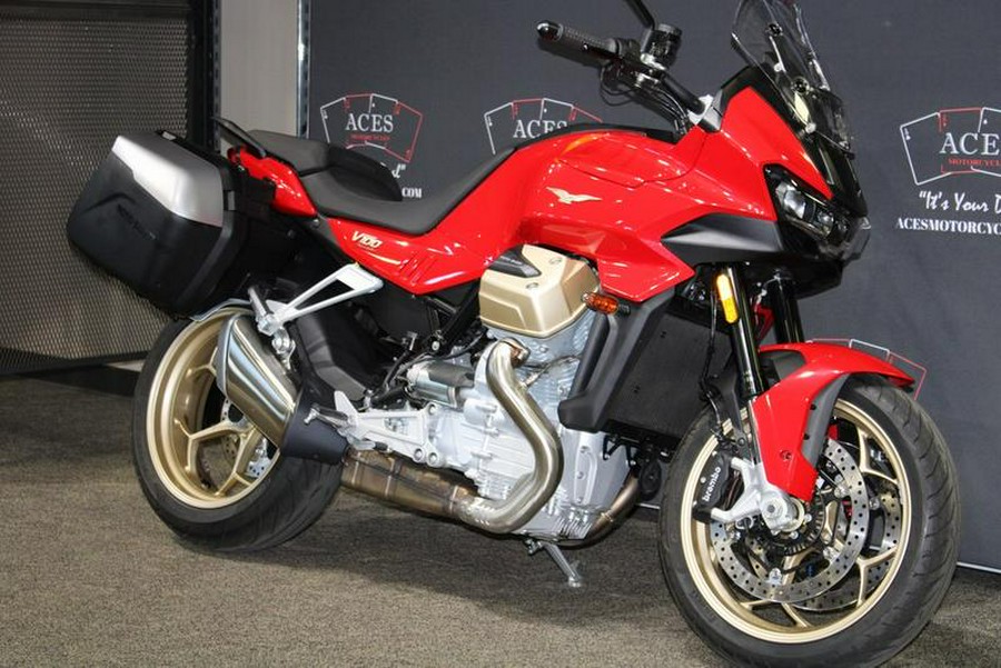 2023 Moto Guzzi V100 Mandello