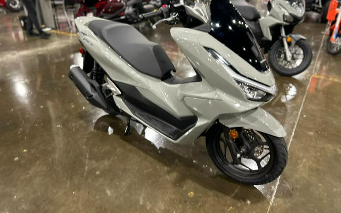 2025 Honda PCX ABS