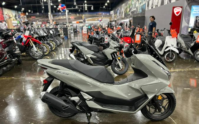 2025 Honda PCX ABS