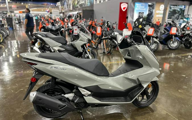 2025 Honda PCX ABS