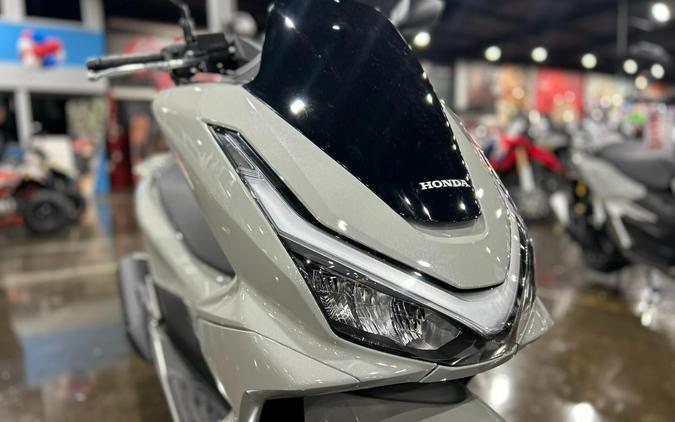 2025 Honda PCX ABS
