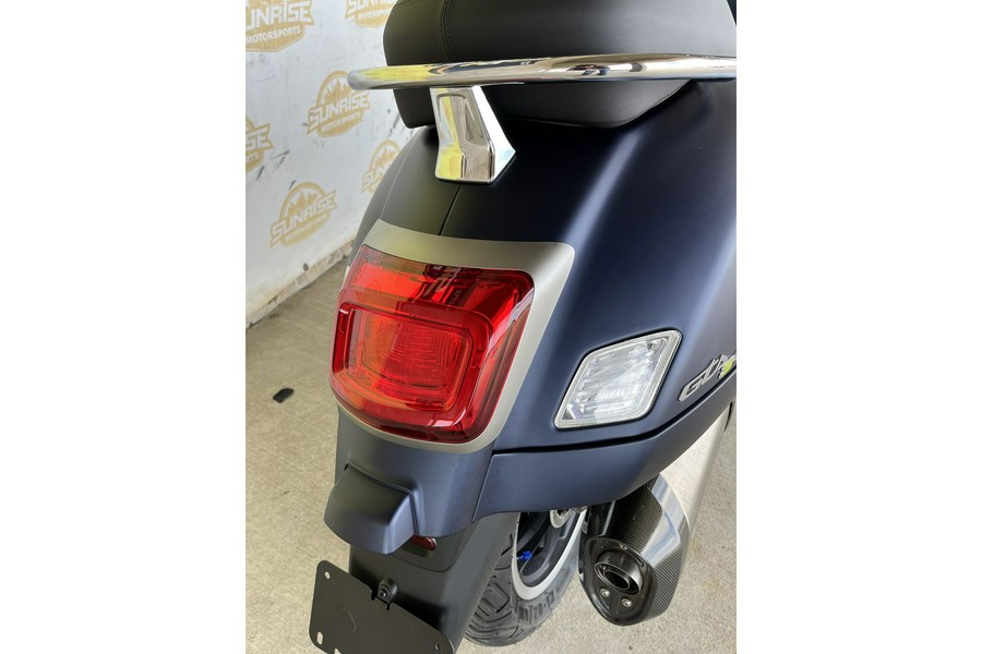 2024 Vespa GTS 300