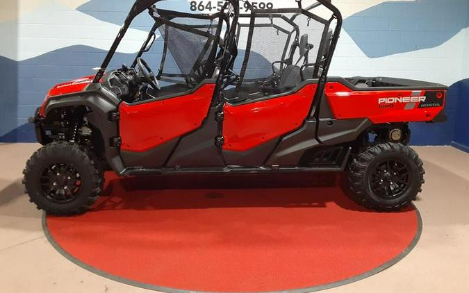 2023 Honda® Pioneer 1000-6 Deluxe Crew