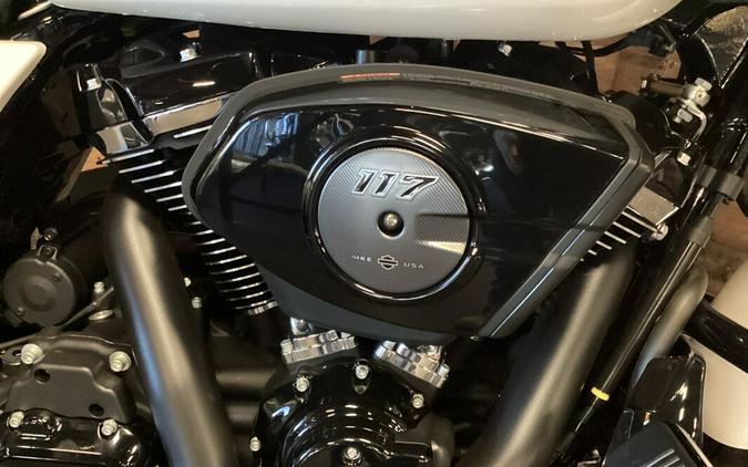 2024 Harley-Davidson Road Glide® White Onyx Pearl - Black Finish FLTRX