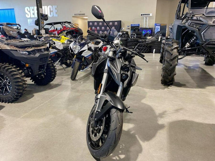 2023 Suzuki GSX-8S