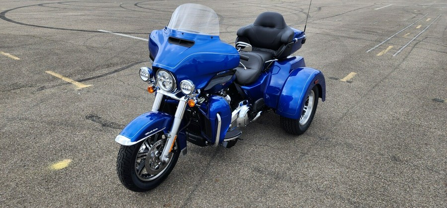 2024 Harley-Davidson® Tri Glide® Ultra FLHTCUTG