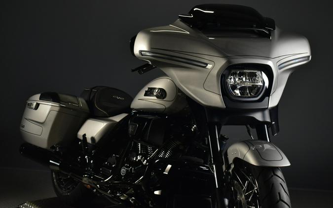 2023 Harley-Davidson CVO Street Glide FLHXSE