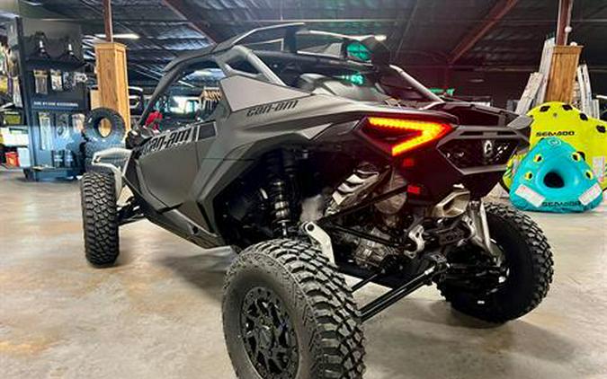 2024 Can-Am Maverick R X RS