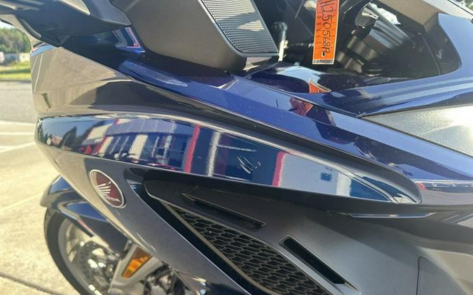 2018 Honda Gold Wing Tour Pearl Hawkseye Blue Tour Candy Ardent Red