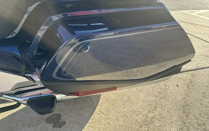 2018 Honda Gold Wing Tour Pearl Hawkseye Blue Tour Candy Ardent Red