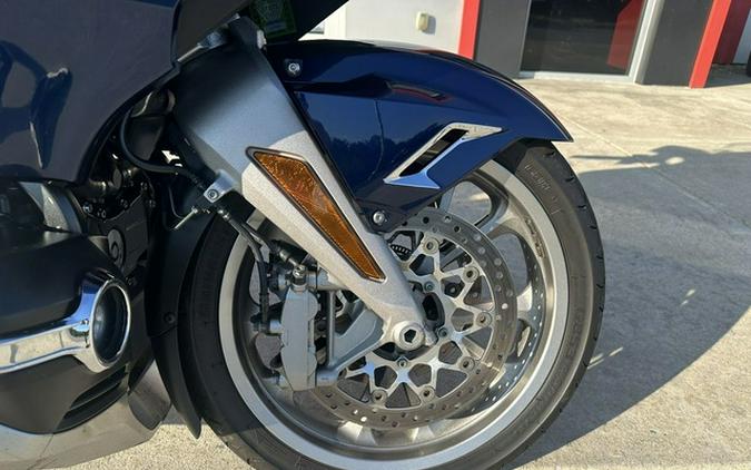2018 Honda Gold Wing Tour Pearl Hawkseye Blue Tour Candy Ardent Red