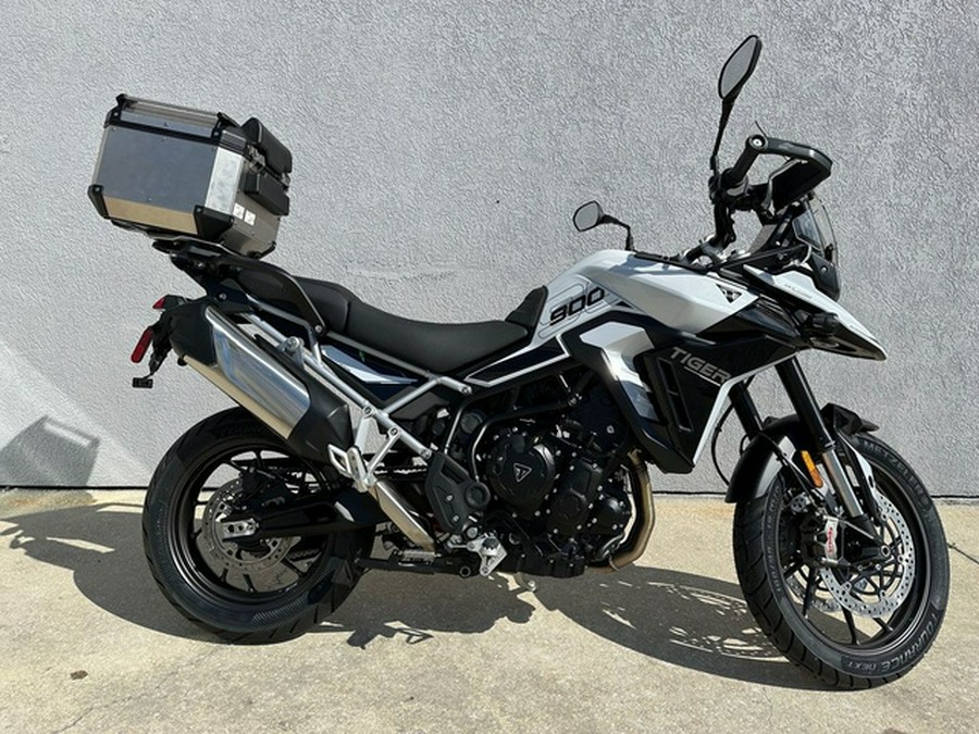 2024 Triumph Tiger 900 GT Pro Snowdonia White / Sapphire Black GT Snowdonia White Sapphire Black