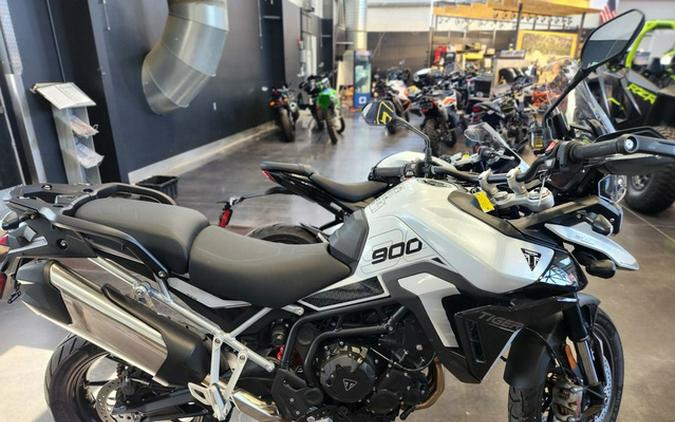 2024 Triumph Tiger 900 GT Pro Snowdonia White / Sapphire Black GT Pro Graphite Sapphire Black