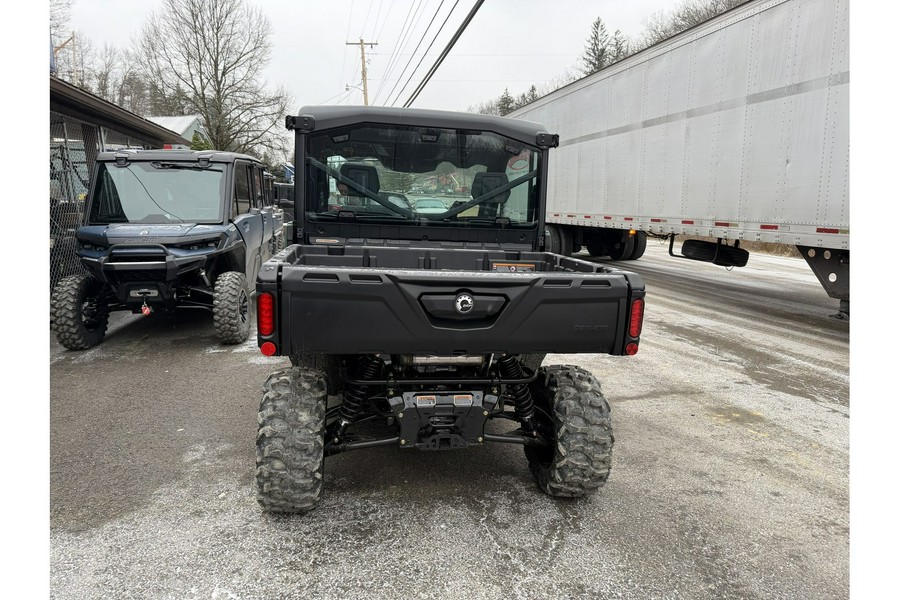 2026 Can-Am Defender DPS CAB HD9