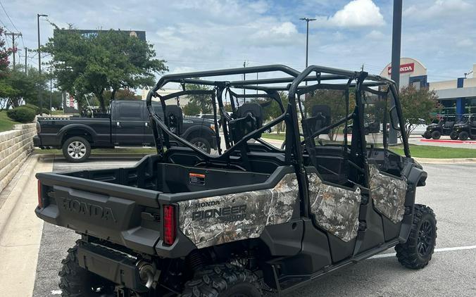 2025 Honda Pioneer 1000-6 Crew Deluxe