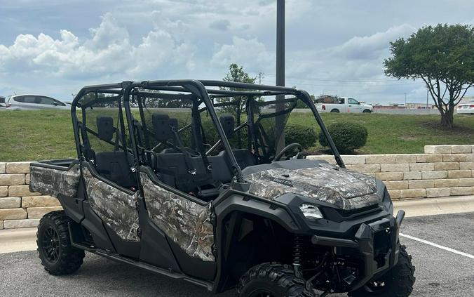 2025 Honda Pioneer 1000-6 Crew Deluxe