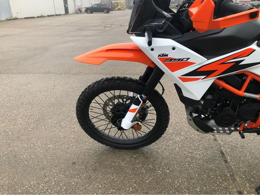 2026 KTM Adventure 390 R