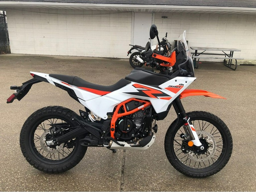 2026 KTM Adventure 390 R