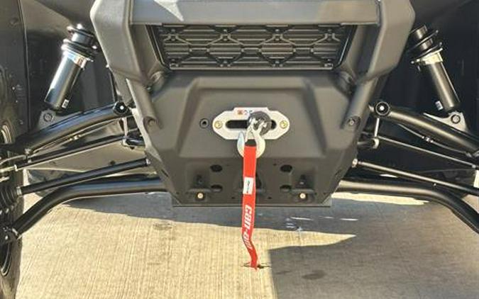 2026 Can-Am Defender XT CAB HD11