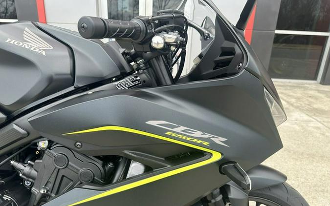 2026 Honda CBR650R E-Clutch