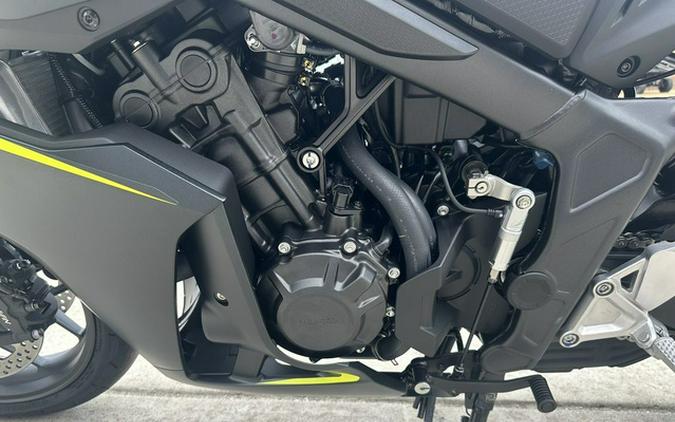 2026 Honda CBR650R E-Clutch