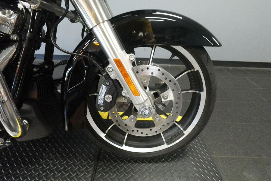 2022 Harley-Davidson Road Glide FLTRX