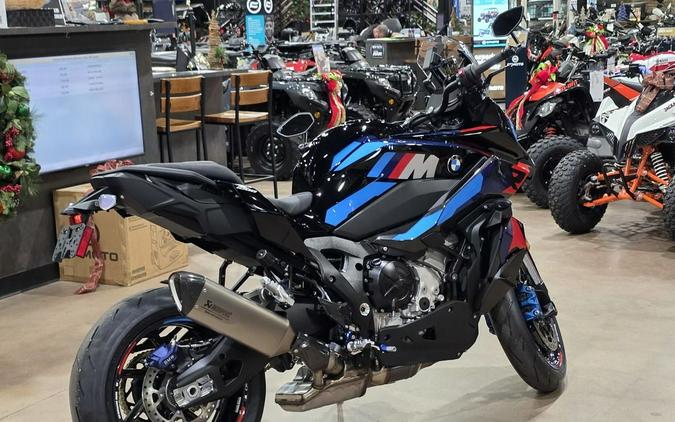 2026 BMW M 1000 XR