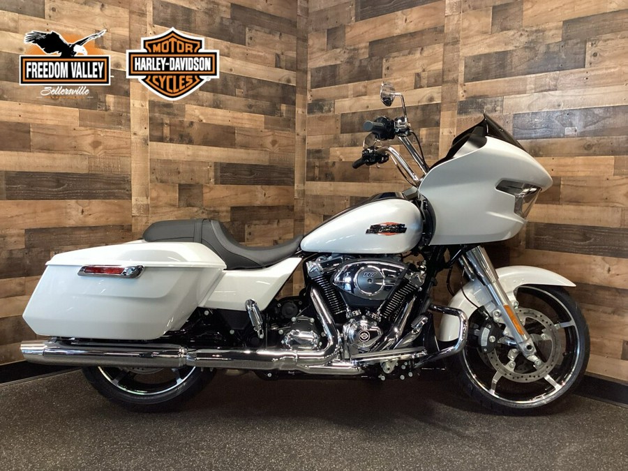 2024 Harley-Davidson Road Glide® White Onyx Pearl FLTRX