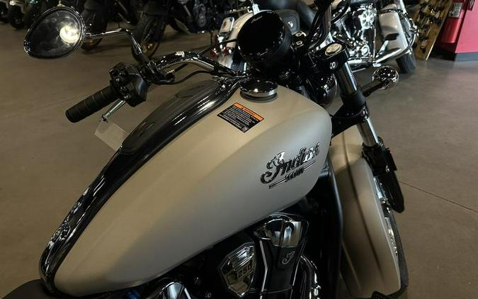 2025 Indian Motorcycle® Scout® Classic Limited +Tech Silver Quartz Smoke