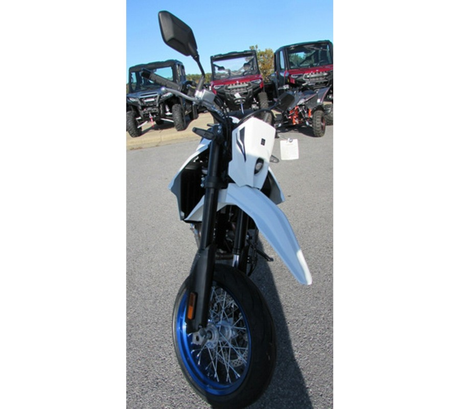 2025 Suzuki DR-Z 4SM