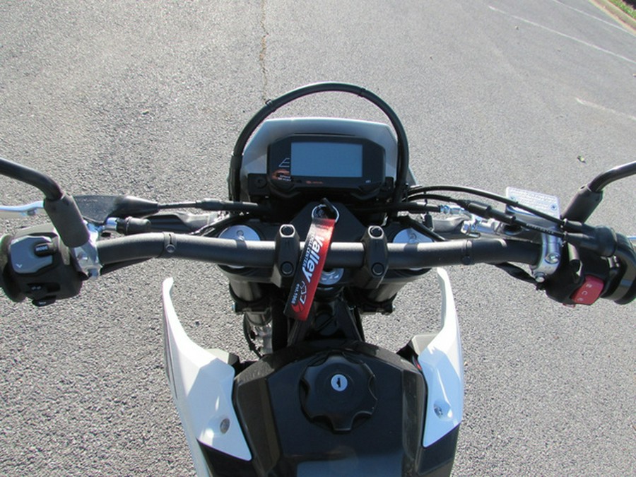 2025 Suzuki DR-Z 4SM