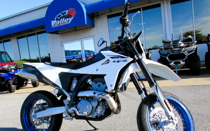2025 Suzuki DR-Z 4SM