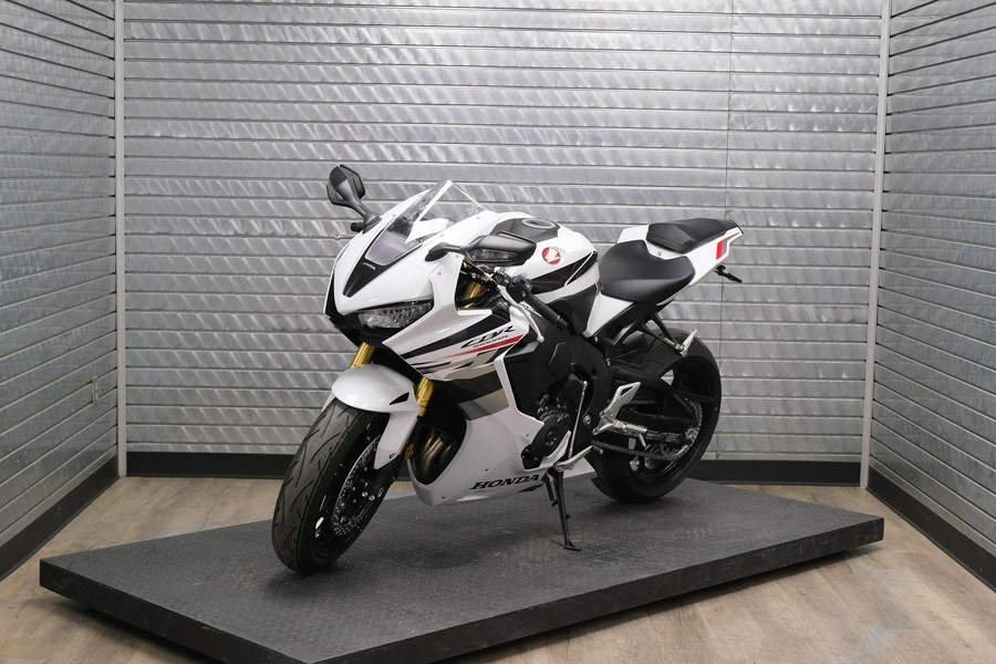 2026 HONDA CBR1000R