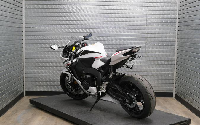 2026 HONDA CBR1000R