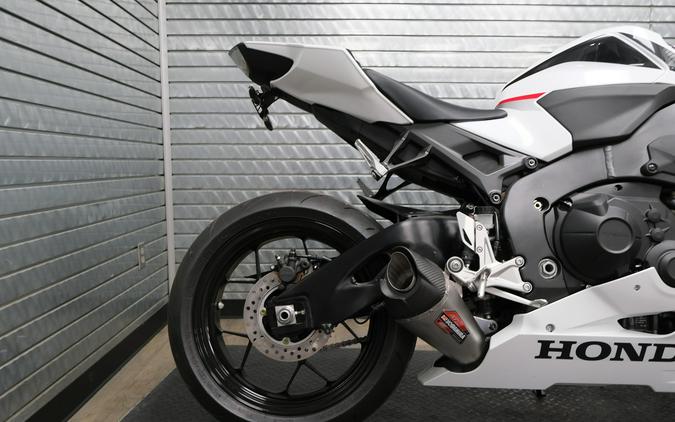 2026 HONDA CBR1000R