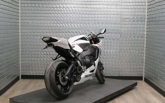 2026 HONDA CBR1000R