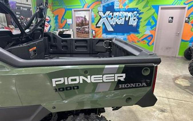 2023 Honda Pioneer 1000-6 Deluxe Crew