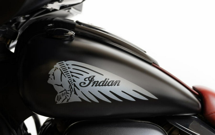 2018 Indian Motorcycle® Chieftain® Dark Horse® ABS Thunder Black Smoke