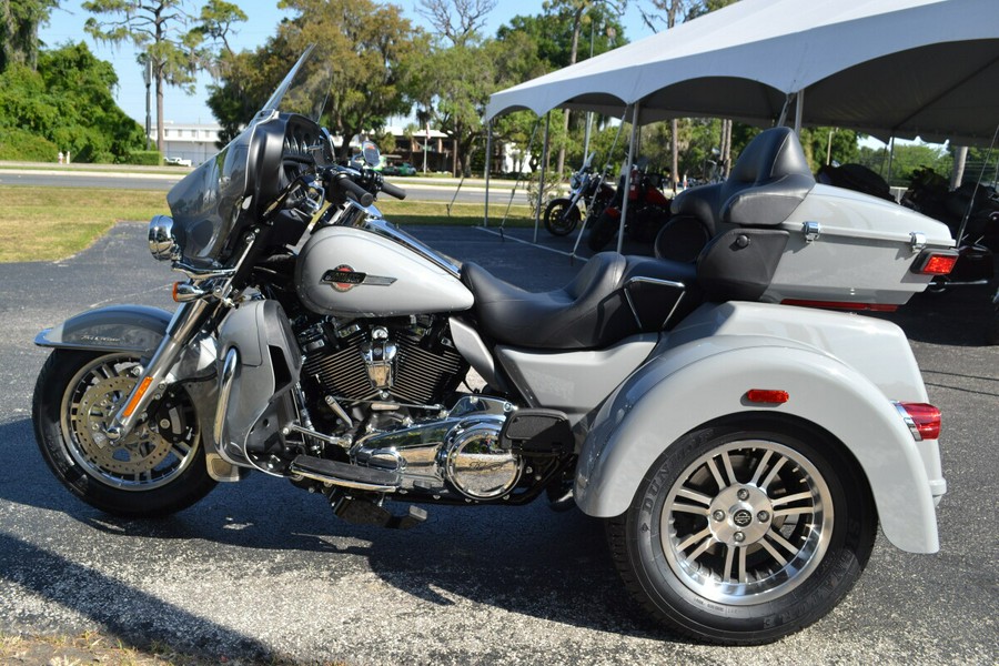 2024 Harley-Davidson Tri Glide Ultra Billiard Gray - FLHTCUTG