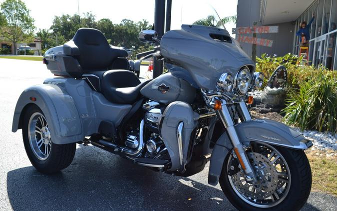 2024 Harley-Davidson Tri Glide Ultra Billiard Gray - FLHTCUTG