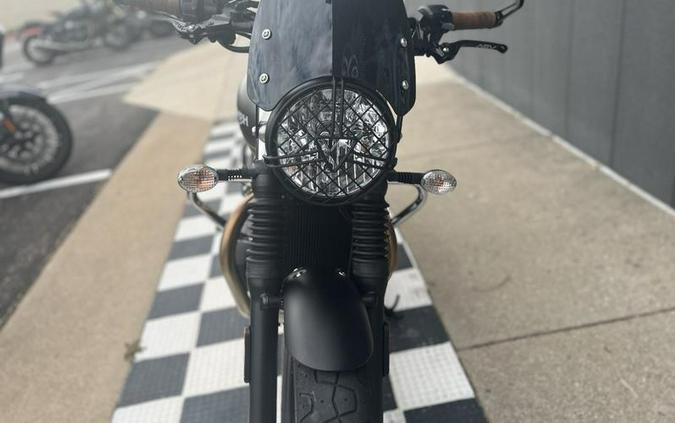 2022 Triumph Street Twin Matte Ironstone