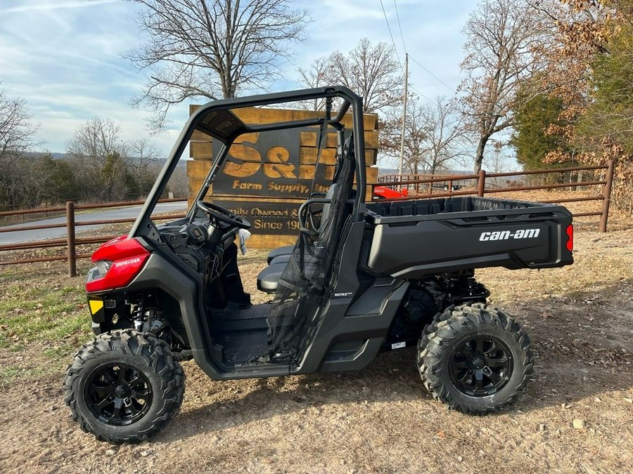 2024 Can-Am® Defender DPS HD10